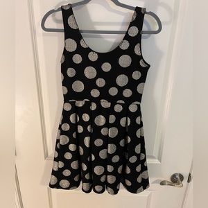 🌸4/$25 NWT Black and Gold Polka Dot Dress